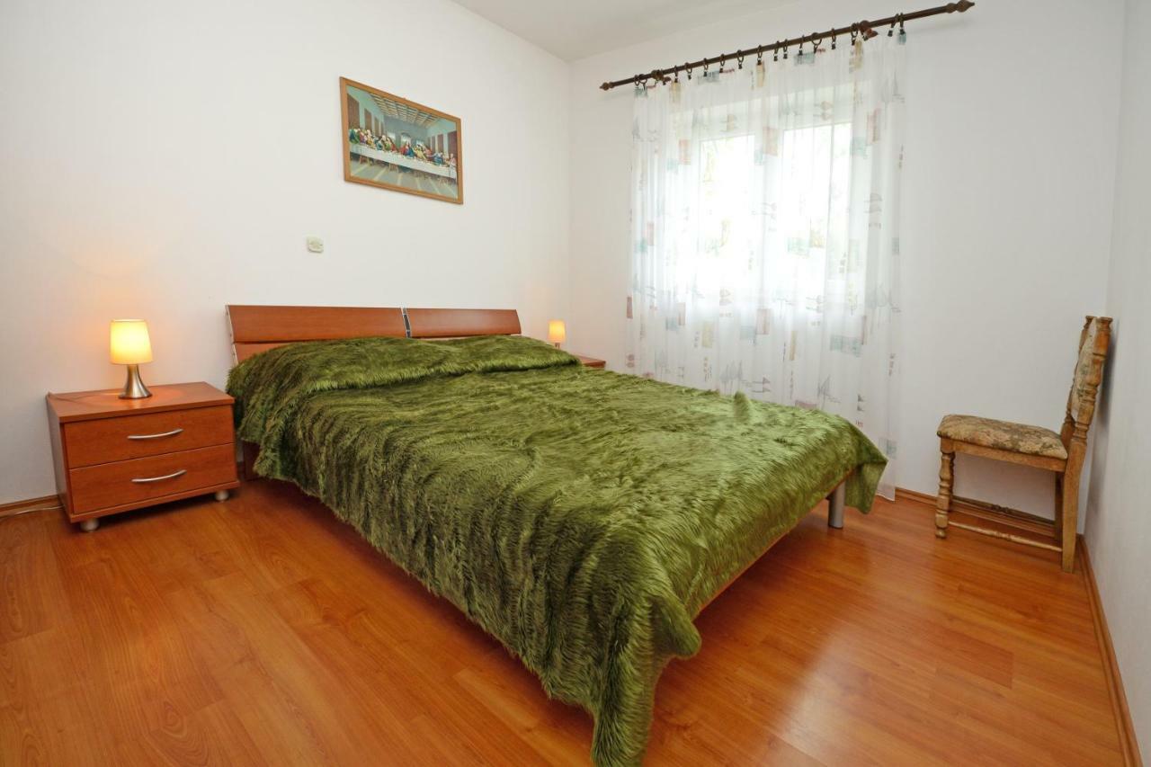 Apartmani Kramar ポレッチ エクステリア 写真